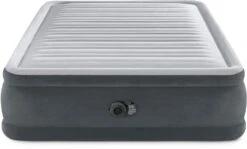 Intex Comfort Plush Hoog Luchtbed - Queensize - Ingebouwde Elektrische Pomp -Camping Promotiewinkel 1320 1900 64414 prd2 2023 300