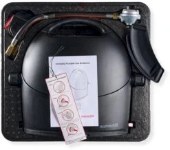 NomadiQ Draagbare Gasbarbecue - Zwart -Camping Promotiewinkel 1900 1900 c2vydmljzt1pbwfnzxmmc3jjpwh0dhbzjtnbjtjgjtjgd3d3lm5vbwfkaxfiyneuy29tjtjgd3aty29udgvudcuyrnvwbg9hzhmlmkyymdiwjtjgmdclmkzub21hzglrlwjics1ib3gtb3blbi0xlmpwzyzjywn