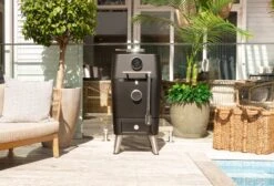 Everdure 4K Houtskool Barbecue Met Beschermhoes - Mat Zwart -Camping Promotiewinkel 9312646033740 6 copy