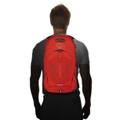 Osprey Syncro Daypack -12 Liter - Zwart -Camping Promotiewinkel osprey syncro 12 oplichaam